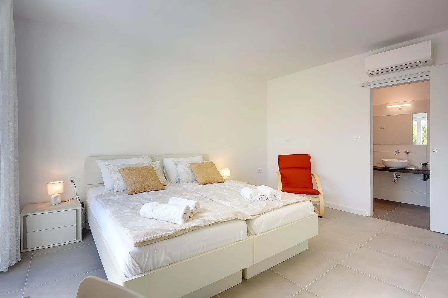 Moderne Villa Mit Privatem Pool, Sonnenterrasse Nur 2 Km Vom Strand Medulin Croatia