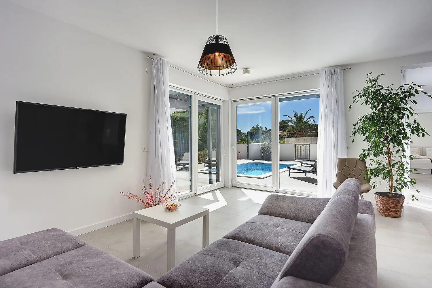 Holiday home Moderne Villa Mit Privatem Pool, Sonnenterrasse Nur 2 Km Vom Strand Medulin Croatia